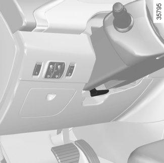 VOLANT/POSILŇOVAČ RIADENIA Posilňovač riadenia Posilňovač riadenia s variabilným účinkom je vybavený elektronicky ovládaným systémom, ktorý prispôsobí mieru posilňovania podľa rýchlosti vozidla.