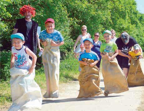 svou účastí. Celou akci připravovali dobrovolníci jak z Pašovic, tak ze sousedních Prakšic.