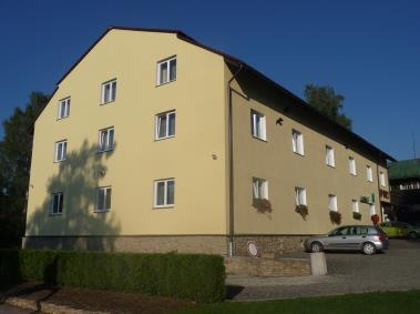 Ubytování a stravování: http://www.zbraslavice.