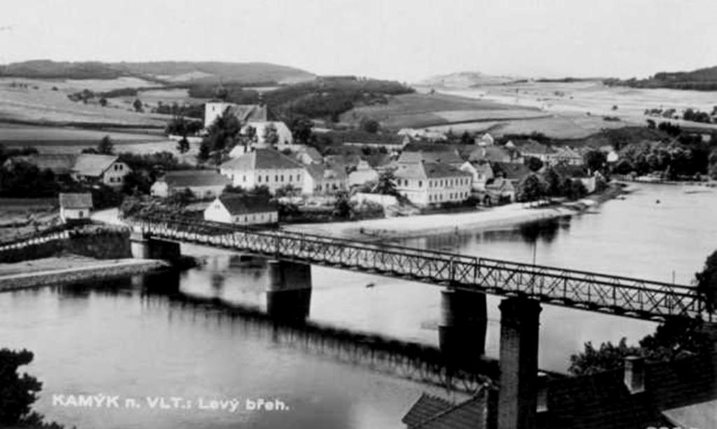 2 strana ZPRAVODAJSTVÍ www.sedlcansky-kraj.cz Most v Kamýku oslavil 130. narozeniny.