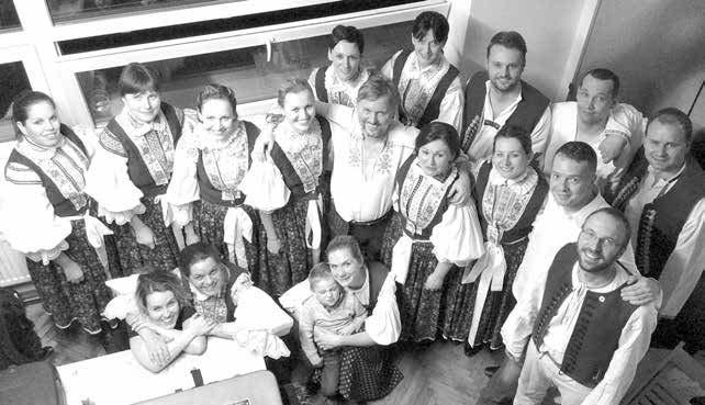 STRANA 23-28 PLESOVÁ PŘÍLOHA DOBRÉHO DNE Redaktoři DOBRÉHO DNE zavítali na krojové plesy do Boršic a Nedakonic, na sportovní plesy do Drslavic a na Strání KULTURA DOBRÉHO DNE STRANA 15 JUBILEJNÍ