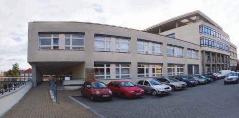 Jsou v něm soustředěny všechny nezbytné medicínské obory pro zajištění komplexní onkologické péče, která zahrnuje prevenci, epidemiologii, diagnostiku, jednotlivé modality protinádorové léčby,