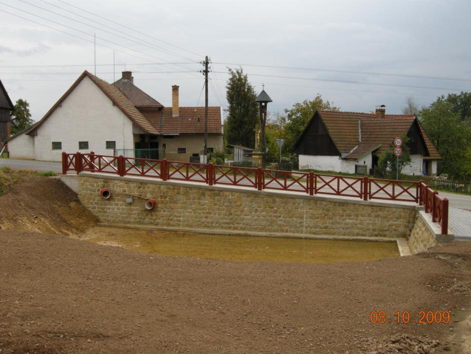 518 01 Dobruška; IČ: