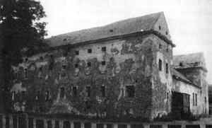 Původně se obec nazývala Troubky a jméno Štítina náleželo jen tvrzi, připomínané poprvé v písemných pramenech roku 1282, a to v souvislosti s bratry ze Štítiny, pocházejícími z panského rodu pánů z