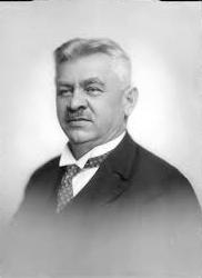 František ZÍKA * 2. 12. 1869 Dobrá Voda (Pelhřimov) 6. 12. 1931 Opava Zemědělský ekonom, politik František Zíka pocházel z rodiny hajného.
