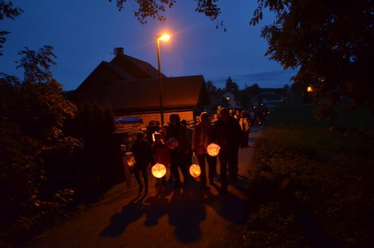 Počasí nám přálo, děti si opekly buřty a