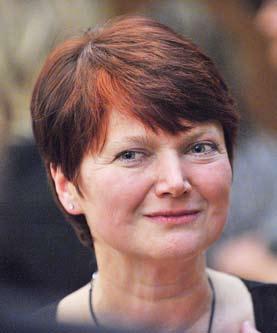 Liga proti rakovině Praha /// Výroční zpráva 2011 4 Vážení přátelé a příznivci Ligy, připadl mi nesnadný úkol hodnotit činnost Ligy proti rakovině Praha v tomto roce.
