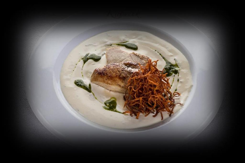 169 Kč grilované kuřecí prso, slanina, parmazán, krutony, dresink