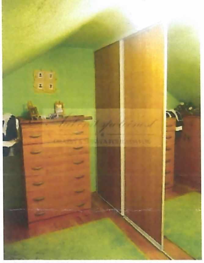 NP je umiestené samostatné WC s pisoárom, vybavené WC misou kombi. Steny WC sú obložené keramickými obkladmi do výšky 1,50 m a podlaha WC z keramickej dlažby.