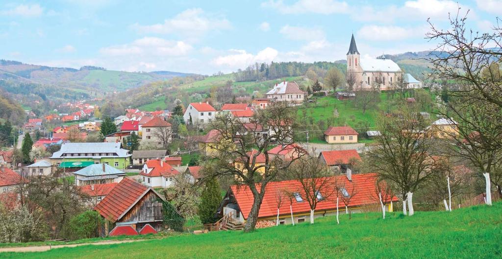 Na konci roku 2016 a začátkem roku 2017 bylo za obec podáno několik žádostí