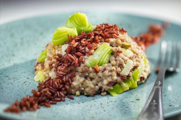 Také servírujeme chřestový krém s pancettou, pro milovníky steaků připravujeme biftek s celerovo-zázvorovým chutney, kde máme hned afrodiziaka dvě, tedy celer a zázvor, vysvětluje manažerka