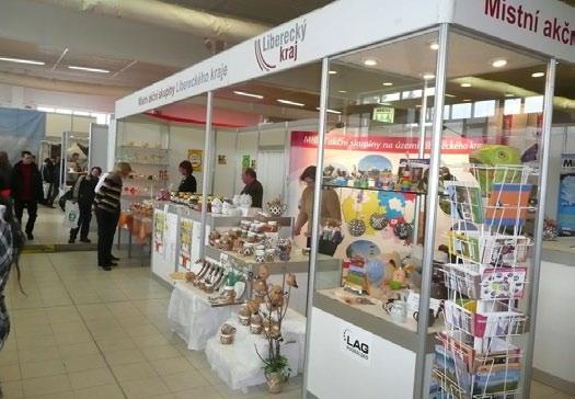 Z Z činnosti NS MAS 16 Kategorie PŘÍRODA: 3. místo Litovel u splavu podzimní zrcadlení / Jana Bednárová Kategorie MAS: 1. místo REGIONY 2012 / Jindřich Šolc Kategorie MAS: 2.