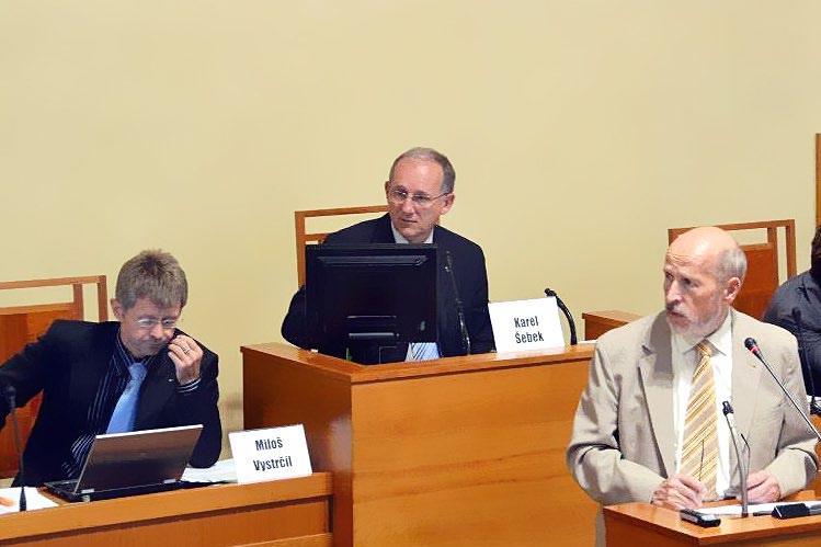 Z Z činnosti SPOV ČR 19 Plánovaná reforma veřejné správy ohrožuje fungování menších měst a obcí, znělo v Senátu Účastníci semináře Veřejná správa součást života měst a obcí který svolal Výbor pro