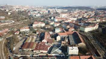 NUSELSKÝ PIVOVAR CHARAKTERISTIKA ÚZEMÍ Z HLEDISKA HISTORIE První zmínky o pivovaru v Nuslích pocházejí z počátku