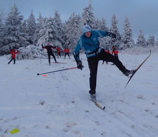Další fotky ze závodů jsou k dispozici v brožurce Cross-country cross for