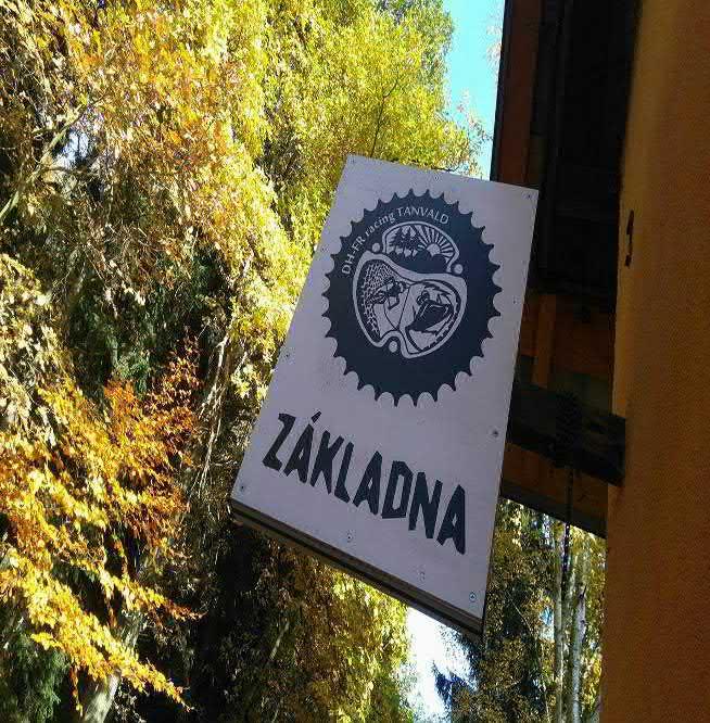 Budova Základny opět sloužila jako společenské centrum našich členů a příznivců.