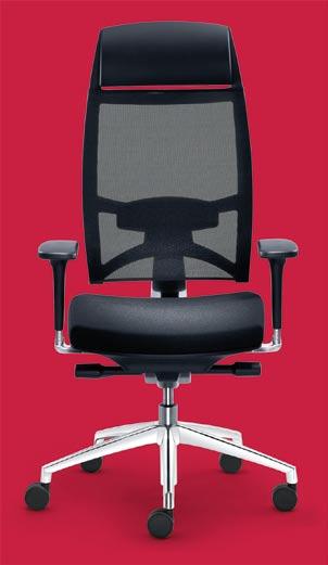 The 550 armrests are height and width adjustable; the polyurethane elbow support on top of