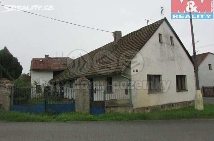 5) Dům Nabídková cena: 870 000 Kč Lokalita: Kněževes, okres Rakovník Stavba: Cihlová Poloha domu: Rohový Umístění objektu: Okraj obce Podlaží: 1