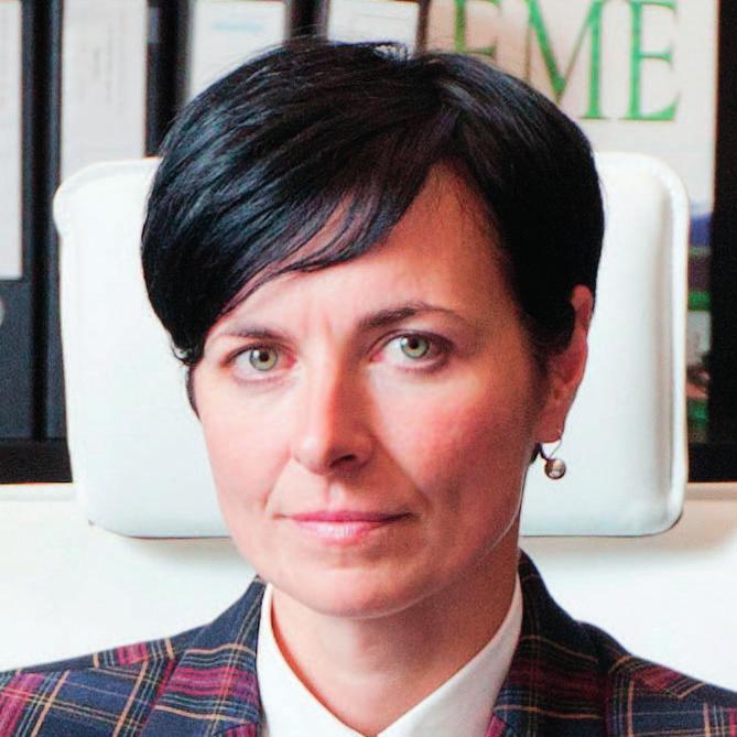 STÁTNÍ ZASTUPITELSTVÍ ANNA MAŘÍKOVÁ krajská státní zástupkyně Plzeň ZLATUŠE ANDĚLOVÁ krajská státní zástupkyně Ostrava ŠTĚPÁNKA LÁZNOVÁ