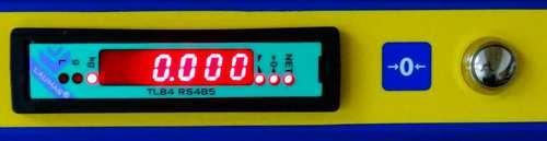 Tlačítko nulování hmotnosti Tlačítko pro vynulování hmotnosti na displeji Toto tlačítko slouží pro vynulování hodnoty hmotnosti na displeji.