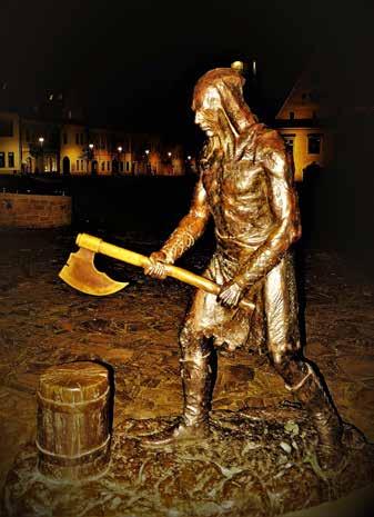 Město vzniklo na důležité obchodní cestě vedoucí na sever do Polska.