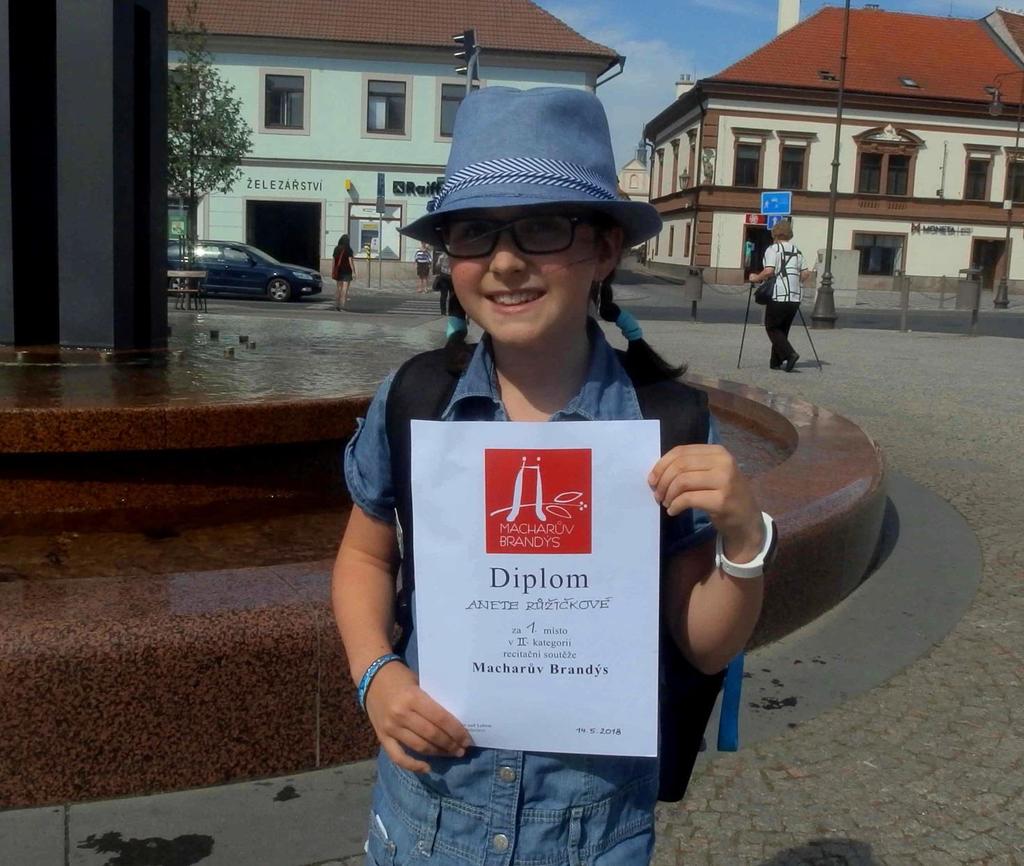 V jubilejním 20. ročníku recitační soutěže Macharův Brandýs opět bodovala žákyně 4.