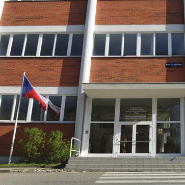 GYMNÁZIUM