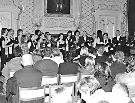FOTO: ARCHIV KOLY l mi muzikanty z Umûlecké základní koly Ivana Kawaciuka v Duchcovû.