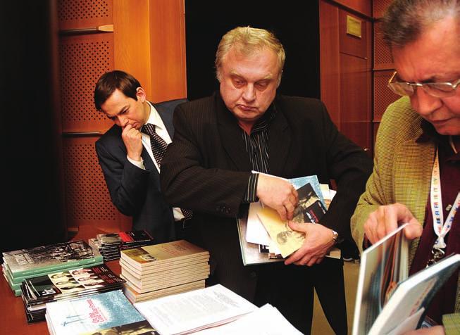 SLYŠENÍ V EVROPSKÉM PARLAMENTU O ZLOČINECH KOMUNISMU režimů ve spolupráci s Úřadem vlády ČR a skupinou europoslanců uspořádal 18.