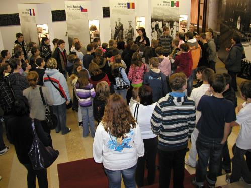 Prvním krokem přípravné fáze projektu bylo vytvoření předběžné koncepce edukativního programu pro žáky ZŠ a studenty SŠ.