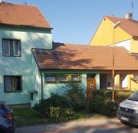 ZNALECKÝ POSUDEK O CENĚ OBVYKLÉ číslo 8018/2016 NEMOVITÁ VĚC: Bytová jednotka, byt č. 149/2, podíl 6658/55768 na společných částech čp.148+149 a na stp.č.149+152 Zdechovice Katastrální údaje : Kraj Pardubický, okres Pardubice, obec Zdechovice, k.