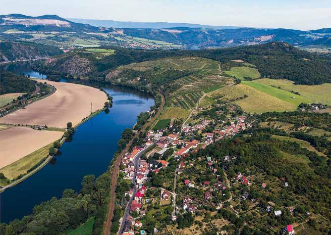 Vinařská oblast Čechy Vinařská oblast Čechy je menší ze dvou vinařských oblastí v naší republice.