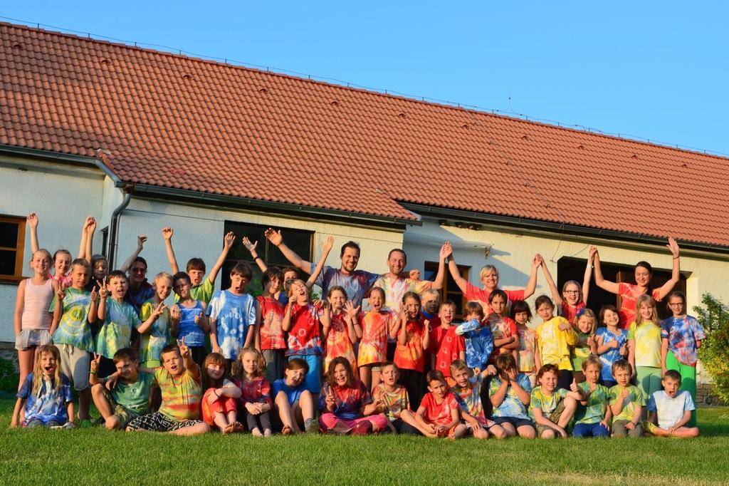 I. Projekt 2. a 4. třídy Vícedenní pobytová akce 2. a 4. třída na statku Výštice 29. 5. - 2. 6. 2017 V letošním školním roce naše 2. a 4. třída tradičně absolvovaly vícedenní výlet.
