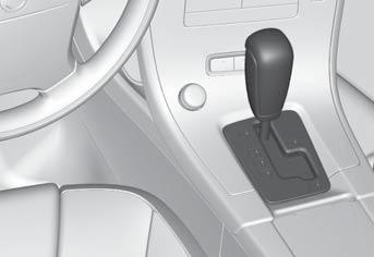 03 Prostředí řidiče Převodovky Mechanická šestistupňová Blokování zpátečky šestistupňová převodovka Automatická převodovka, Geartronic* 03 Při každém řazení zcela sešlápněte pedál spojky.