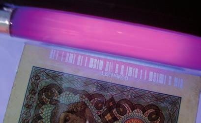 Zařízení oceněné prestižní cenou ZLATÝ EMBAX PRINT a ZLATÁ MEDAILE MSV, legendární inkjet zařízení od společnosti LEIBINGER vyniká velkým barevným dotykovým displejem umožňující jednoduché nastavení