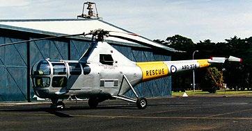 Vývojová analýza 1.2 Začátky záchranářských helikoptér 1.2 Pobřežní stráž Spojených států (USCG) byla první agenturou, která v roce 1938 zhodnotila potenciál záchranných helikoptér.