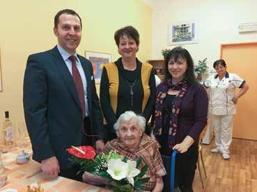 6 ŽAMBERSKÉ LISTY Jarmila Dvořáková oslavila mimořádné jubileum V neděli 31. prosince oslavila své sté narozeniny nejstarší občanka města Žamberka, paní Jarmila Dvořáková.