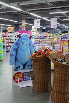 SLOVNÍČEK IN-STORE DESIGNU PODLAHOVÉ POP PROSTŘEDKY STOJANY A DISPLEJE Stojany a displeje podlahový stojan pro umístění propagovaného zboží nebo letáků.