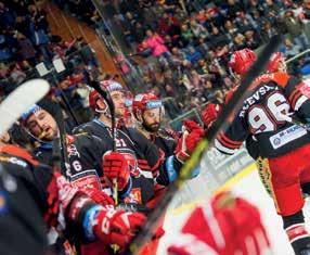z tábora soupeře 5 Mountfield stále jedním z favoritů sezony Královehradecký klub je i po značných obměnách v kádru i realizačním týmu jedním z nejvážnějších adeptů na sezonní úspěch a naděje