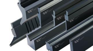 CNC indukčně kalené pracovní plochy nástrojů do hloubky minimálně 4 mm / 56-60 HRC. Široký sortiment velikostí, tvarů, prodlužovacích adaptérů, rádiusových nástrojů a nástrojů pro Z ohyby.