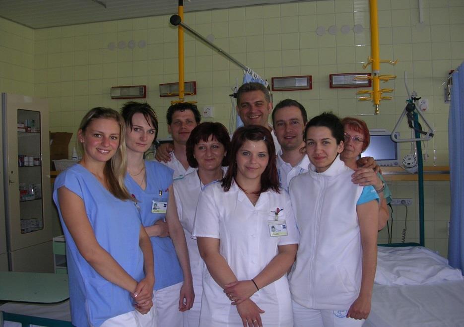 Jednotka intenzivní péče tel. 532232606 Vedoucí lékař: doc. MUDr