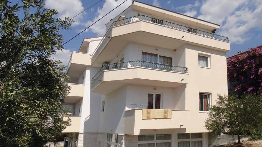 LUKRICA ST/2 A/4 5m od 13.09 2 3 6 3 840 999 5 1.0 UOZORNENIE: pes nie je možný.