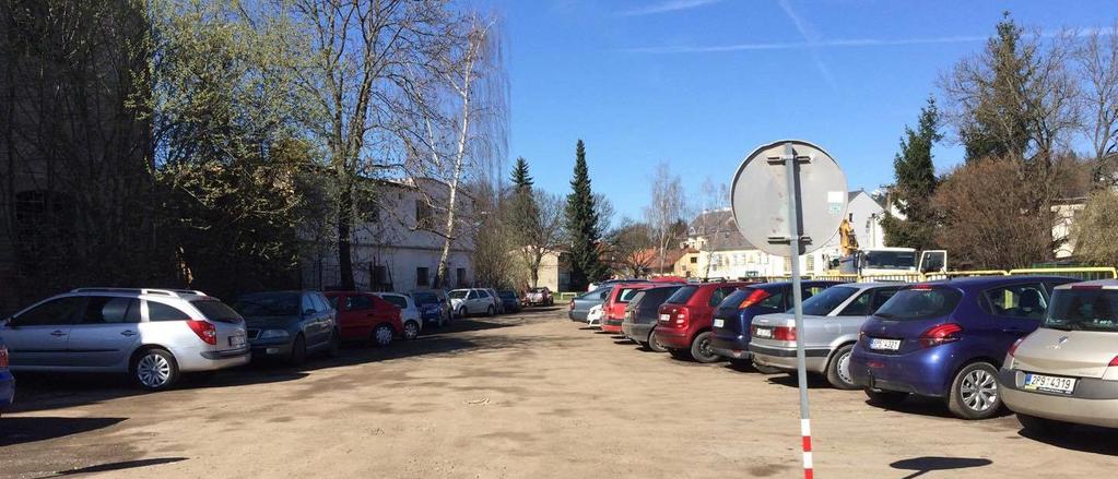 POČET OBSAZENÝCH MÍST Obrázek 4 Parkoviště přilehlé k ul.