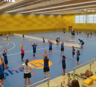 Součástí haly B dále je vodní svět, tobogán a wellness centrum, vyhlídková kavárna s 26 místy k sezení a odděleným vstupem pro plavce, fitness centrum a administrativní zázemí.