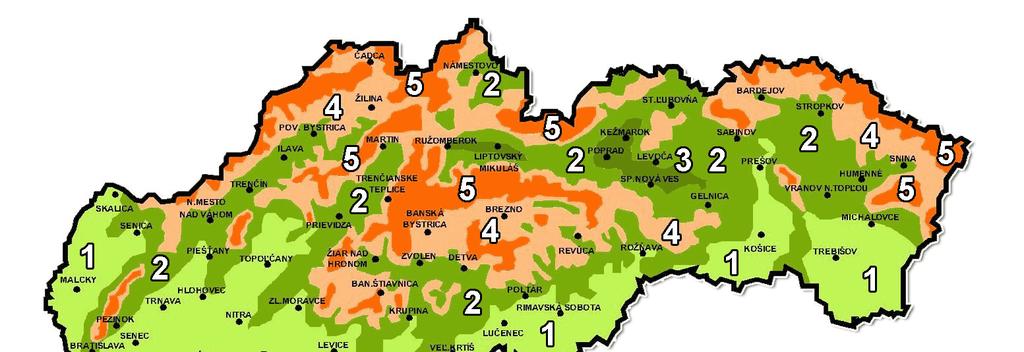 Jedná sa o murovanú stavbu pôdorysného tvaru "L", nepodpivničenú jednopodlažnú s pultovou a sedlovou strechou.