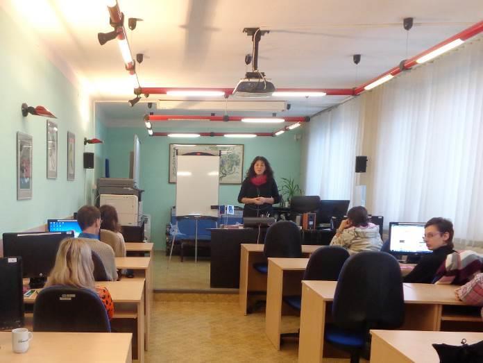 trhu. Byla vytvářena a nabízena burza práce, která obsahovala kontakty na firmy v regionu a na firmy, které aktuálně pracovní uplatnění nabízely.