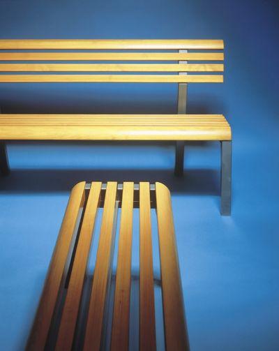 . Přestože jsou její výrobky nabízeny jako katalogový sortiment, jedná se o design, který získal řadu ocenění, je na evropské úrovni a lze jej považovat za