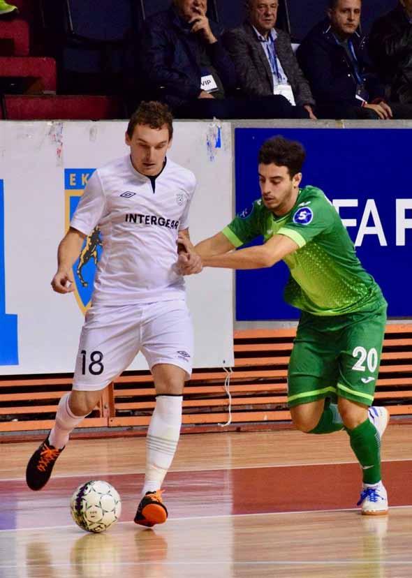 bulletin Futsal Oběžník FUTis 2018/10 Chrudim v elitní fázi Champions League Vážení futsalisté! Máme za sebou další část sezony 2018/19.