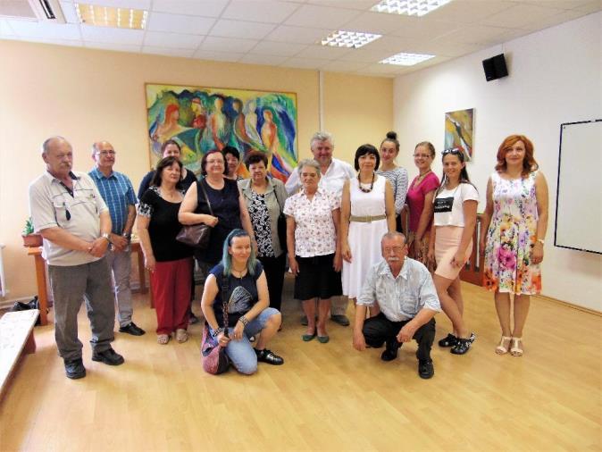 Putující písničky V úterý 27. června 2017 se v aule Gymnázia ve Velkých Pavlovicích uskutečnila přednáška předsedy České rady Česko-ruské společnosti a České asociace rusistů, pana Mgr.