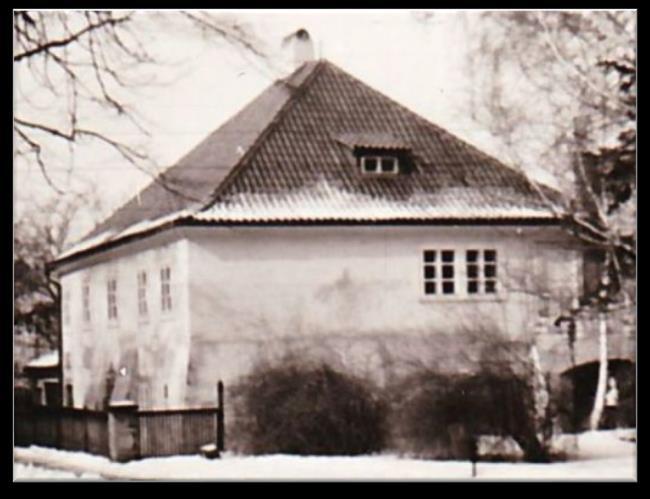 Obr. 25: Historický pohled na objekt [Zdroj: Stavebně historický průzkum-súrpmo, 06/1983] Z dochované archivní dokumentace (viz obr.